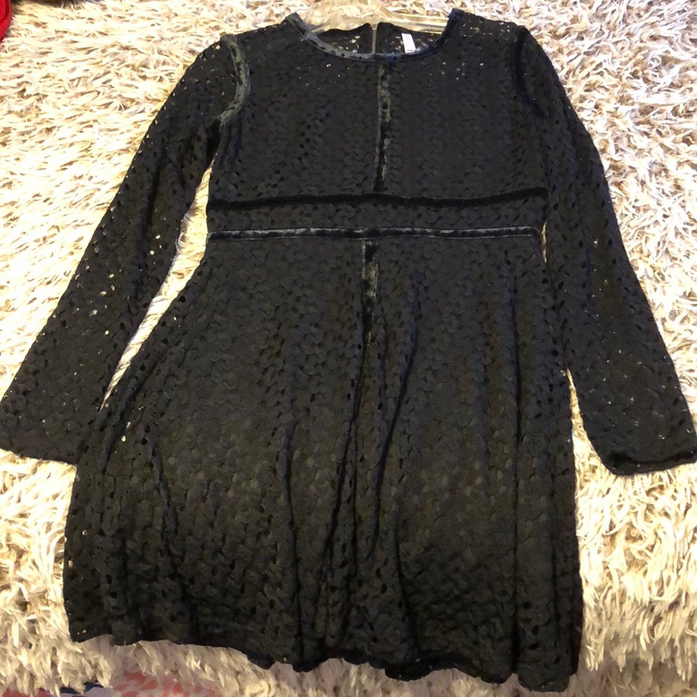 Lace velvet dress